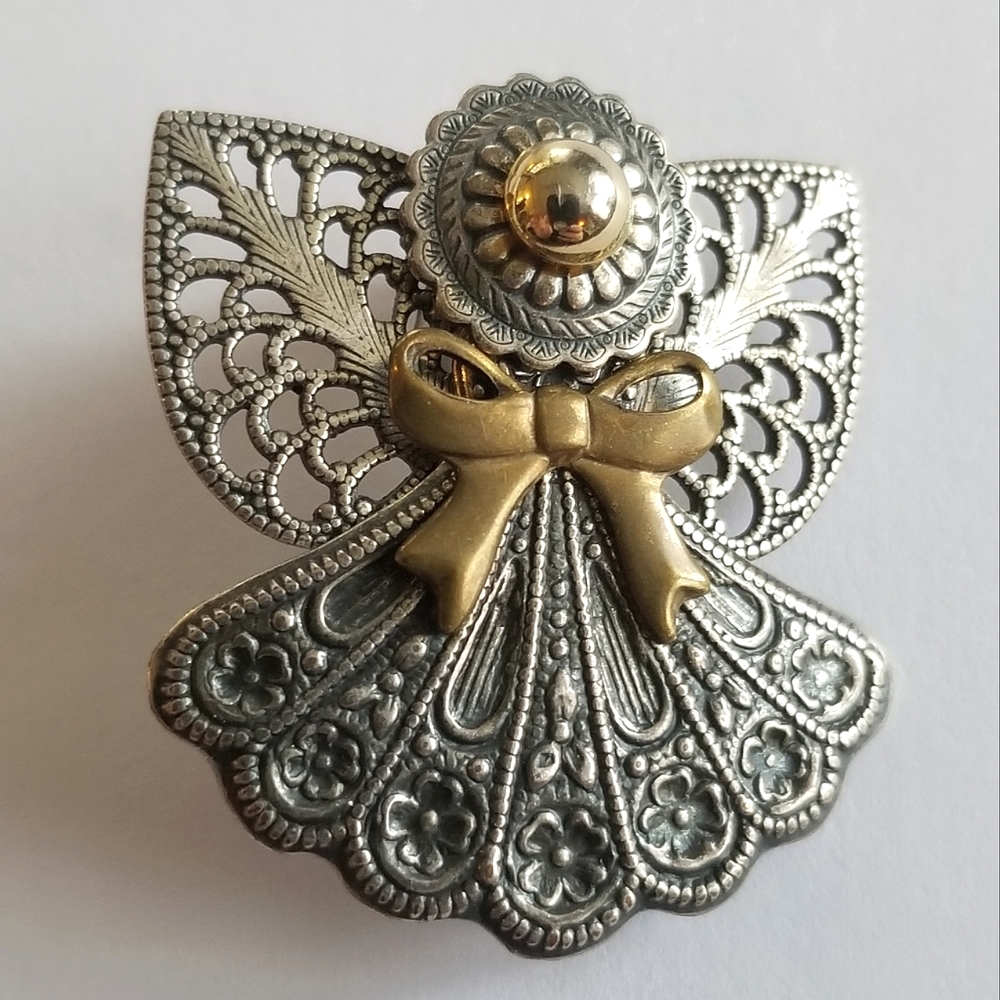 Relisted - Filigree angel brooch gold tone silver tone guardian pin - Picture 1 of 8